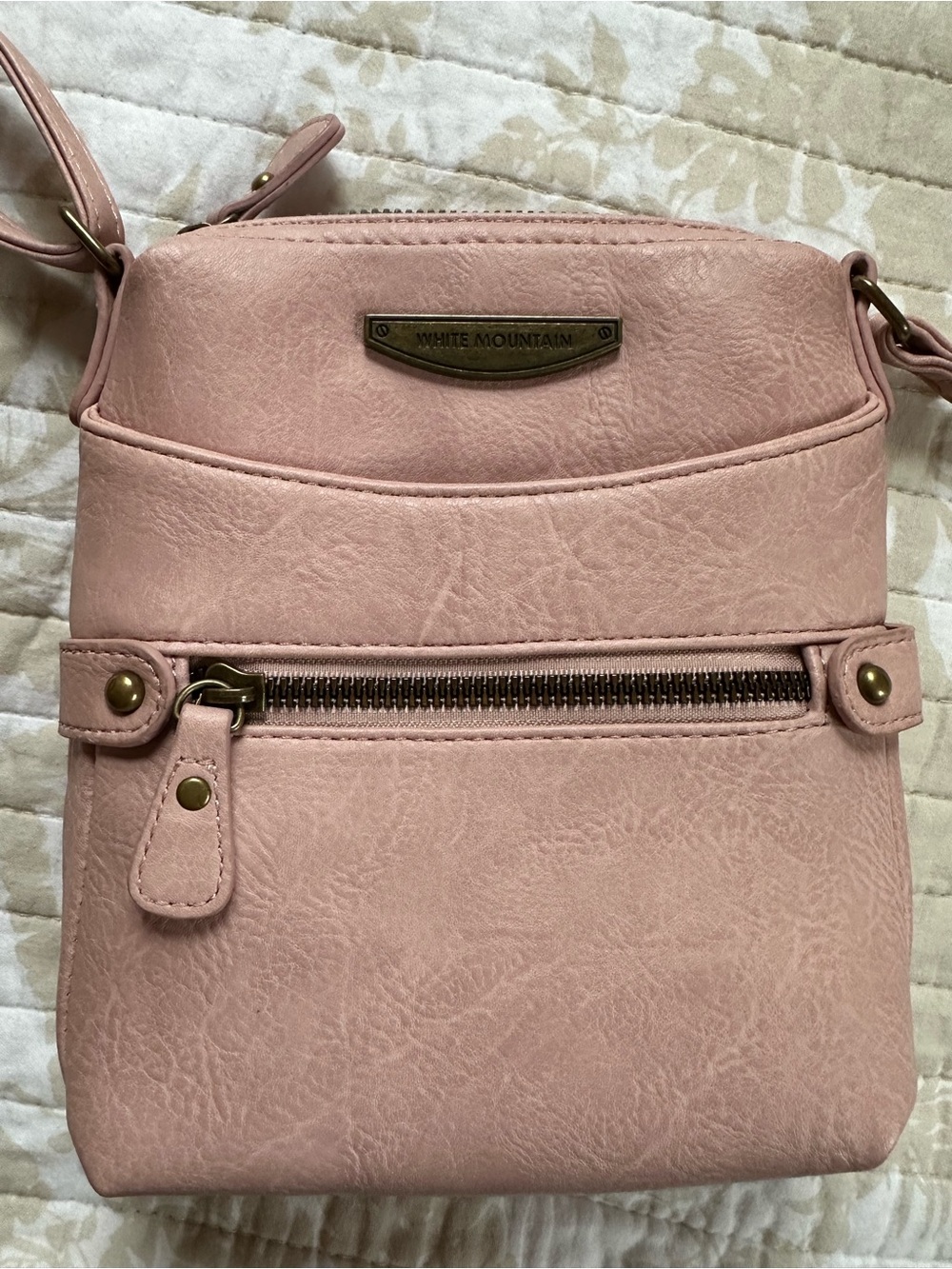 White Mountain Dusty Rose Faux Leather Crossbody Bag NWOT